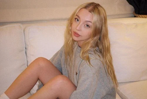 Lily Rosenthal Wikipedia, Age , Net worth , Collage ,Birthday, Boyfriend ,Married , Parents ,Ethnicity ,Instagram